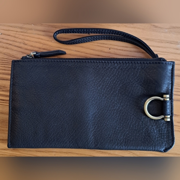 NWOT Sapahn GORGEOUS Black Leather Wristlet Clutch Purse w/ Built-In Wallet - Picture 1 of 10